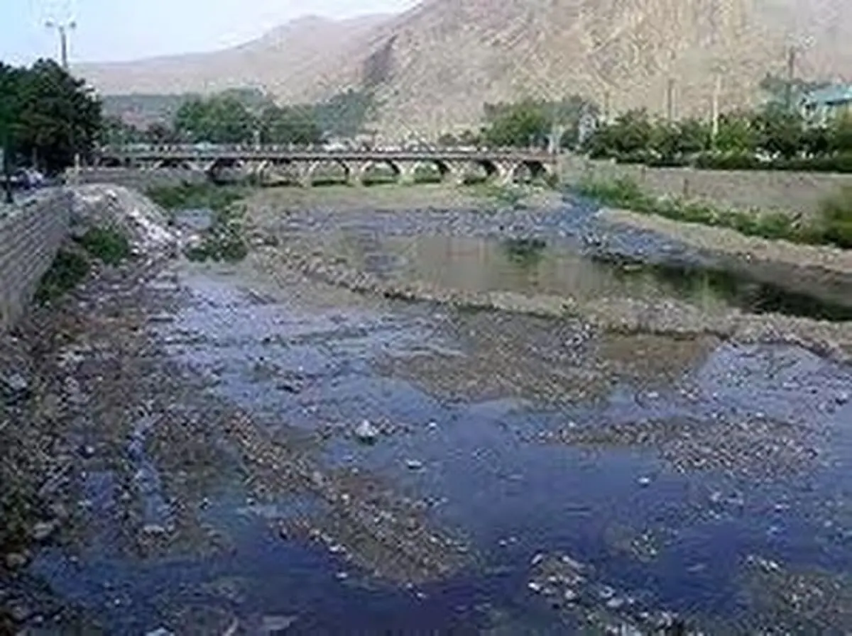 همچنان به رودخانه خرم‌آباد پساب ریخته می‌شود