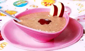 آشنایی با روش تهیه‌ی دسر پوره میوه برای کودکان