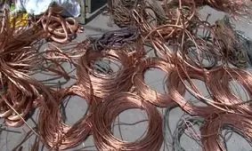 کشف ۴ تن کابل سرقتی از یک کارگاه ضایعاتی در اراک