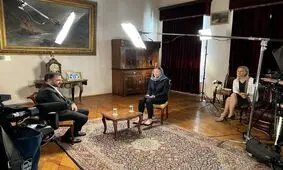 تسلط وزیر ارتباطات به زبان انگلیسی در مصاحبه جنجال‌ساز با خبرنگار روس/ ویدئو

