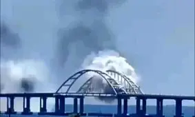 روسیه حمله موشکی اوکراین به پل کریمه را دفع کرد

