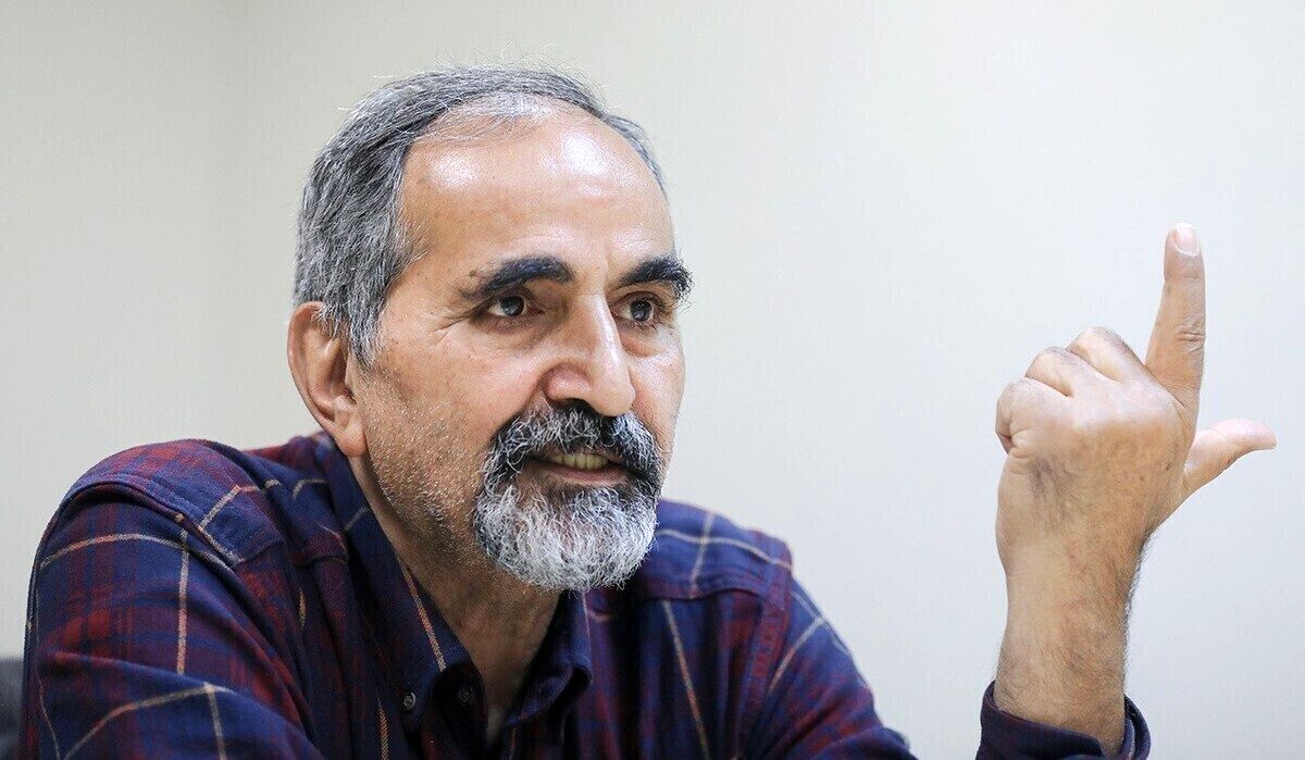 تقی آزاد ارمکی: گرانی، قیمت دلار و فقر مطلق گلوی مردم را فشار میدهد