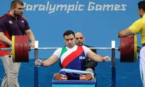 طلاى ناب ايران در دسته ٧٢ كيلوگرم وزنه بردارى