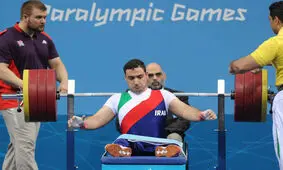 طلاى ناب ايران در دسته ٧٢ كيلوگرم وزنه بردارى