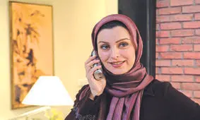 وقتی خانم بازیگر با ماشینش سِت می کند/عکس