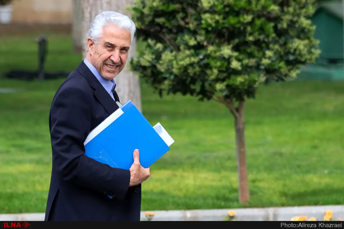 وزیر علوم: پیشنهادی برای استعفا از وزارت علوم نداشته‌ام/ بگویند، می‌روم