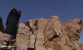 فیلم/ شانس یک مستند ایرانی برای کسب اسکار/ قصه زنی که نانش را از زیر سنگ در می آورد