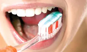 مسواک بزنید حتی اگر دندان ندارید!