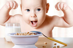 تغذیه نوزاد را با چه غذاهایی شروع کنیم ؟