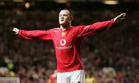 رونی:مسی بهتر از رونالدو است