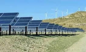 سرمایه‌گذاری روی انرژی‌های پاک آب رفت