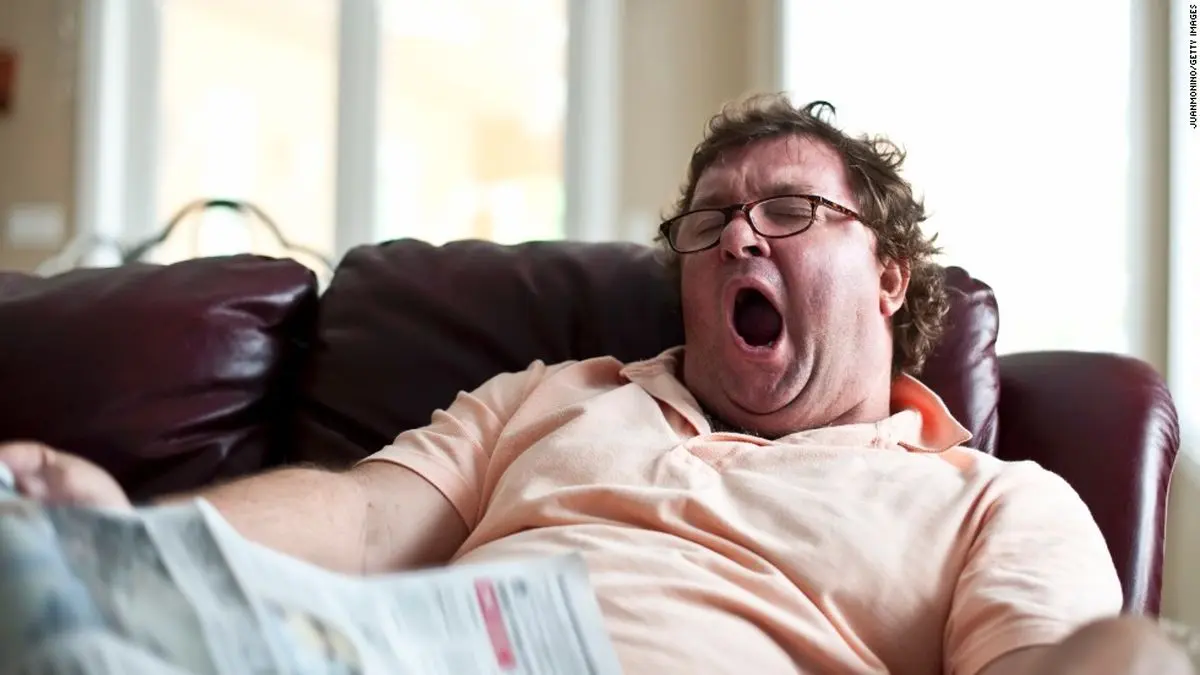 بی‌خوابی چاق و پیرتان می‌کند!