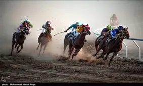 مسابقات اسبدوانی کورس پائیزه کشور در آق قلا آغاز شد