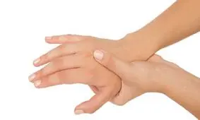 دلایل مور مور شدن و گزگز کردن دست