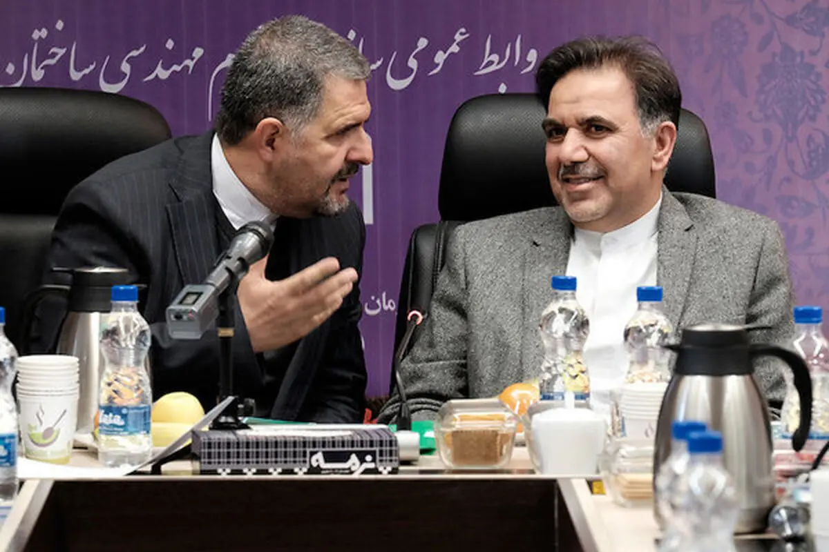 واکاوی جدال وزیر و وکیل
