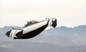 ماشین پرنده بنیانگذار گوگل تا سال آینده وارد بازار می شود / بدون نیاز به گواهینامه خلبانی