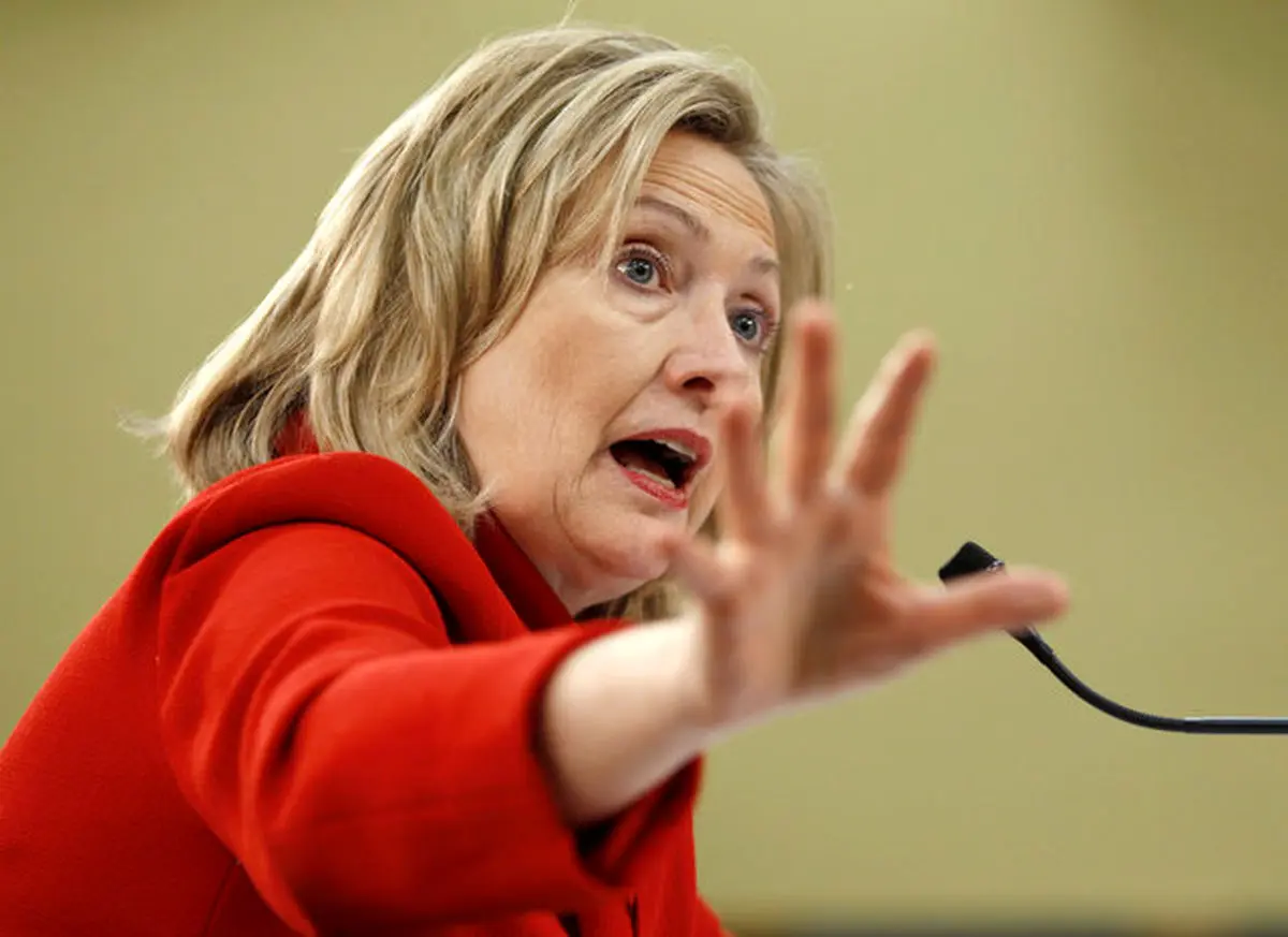 مجوز دسترسی کلینتون به اطلاعات دولتی لغو شد