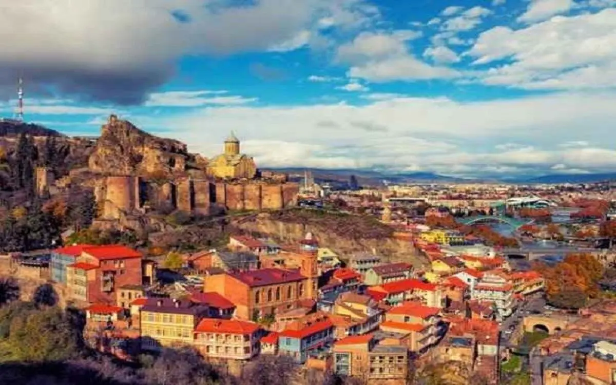 تور باتومی یا تور تفلیس، در سفر به گرجستان کدامیک را انتخاب کنیم؟