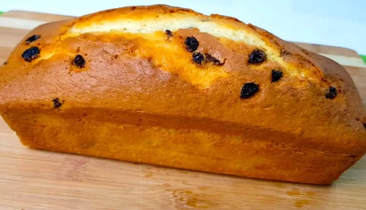 طرز تهیه و پخت کیک کشمشی