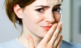 چگونه از بوی بد دهان خلاص شویم؟