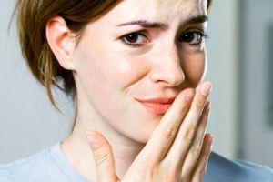چگونه از بوی بد دهان خلاص شویم؟