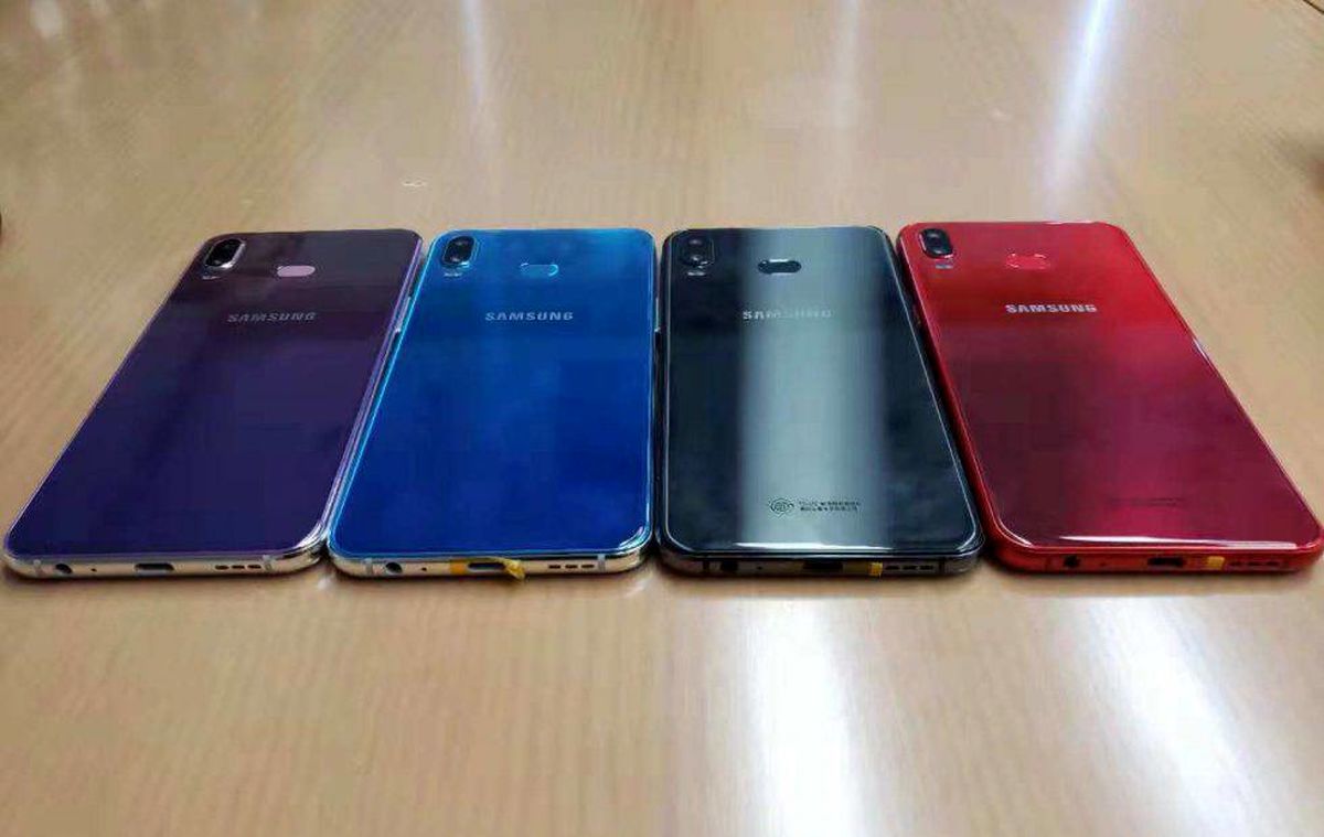 اسمارت‌فون سامسونگ گلکسی فونیکس ظاهرا آماده رقابت با آی‌فون XR است