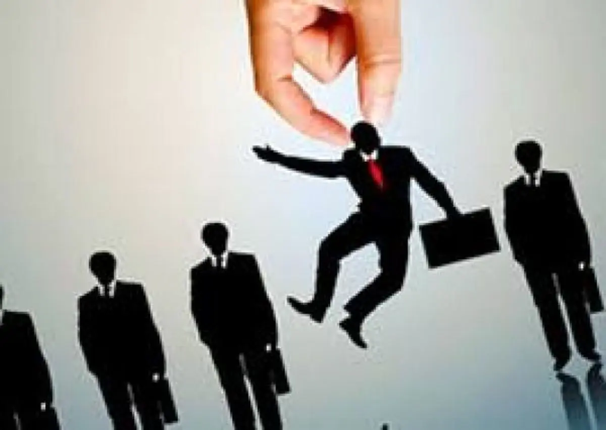 خانه تکانی شهردار تهران در آستانه خروج از بهشت