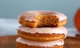 بوی پاییز را با «دونات کدو حلوایی» حس کنید