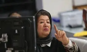 درخشنده: باید تمام معایب و مشکلات سینما را بداند