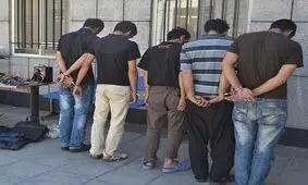 دستگیری سارقان خودرو و قطعات خودرو در پونک