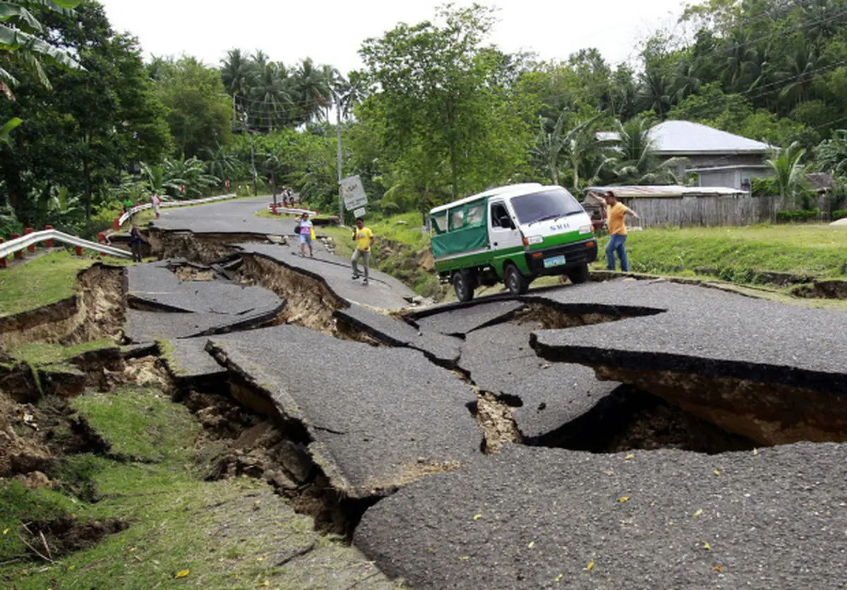 فیلم عجیب از لحظه زلزله ۸ ریشتری در اندونزی!