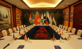 درخواست روسیه از شانگهای برای حذف دلار