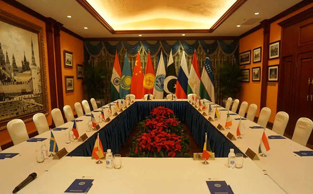 درخواست روسیه از شانگهای برای حذف دلار