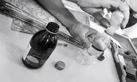 نشتی بازار دارویی و افزایش دسترسی به شبه‌مخدرها/عوارض مصرف خودسرانه «متادون»