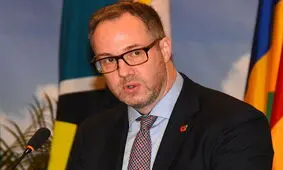 سخنان مهم دیوید لوئیس، دبیر اجرایی FATF: هیچ تضمینی برای خروج ایران از فهرست سیاه وجود ندارد