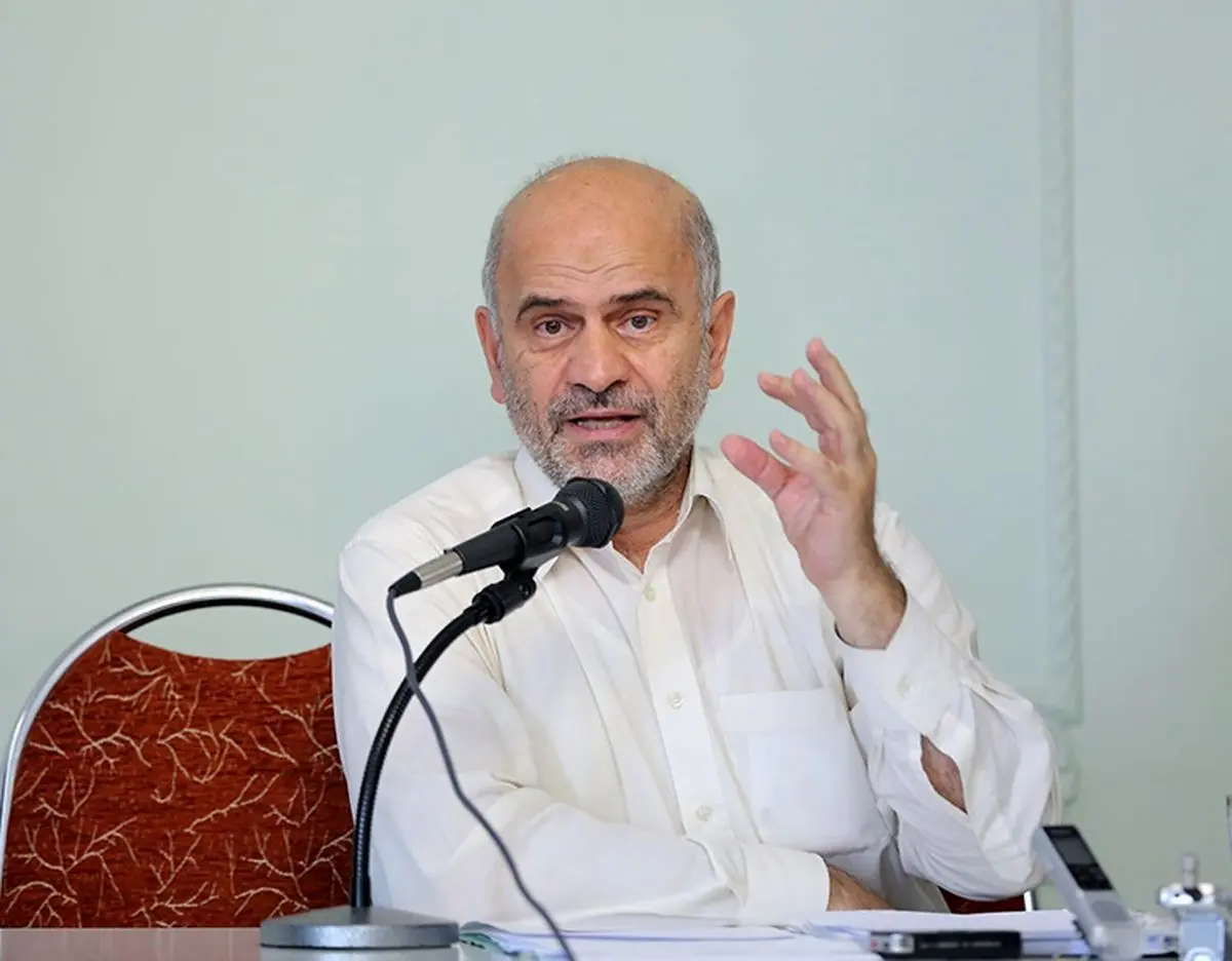 یک اقتصاددان: مردم با دلار ۳۵۰۰ تومان هم در خرید مایحتاج مورد نیازشان مشکل داشتند