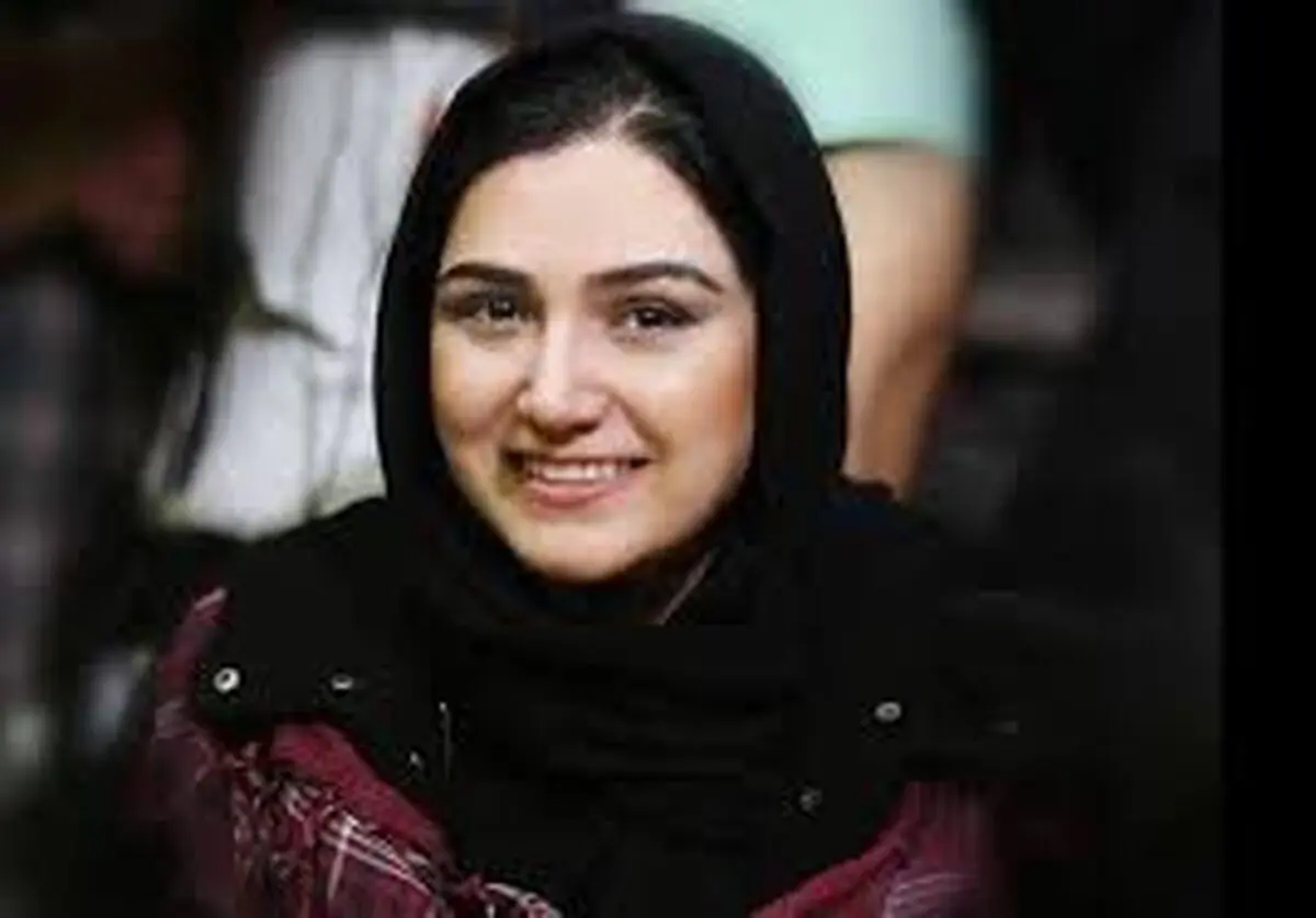 سلفی باران کوثری و سحر دولتشاهی با دختران فوتسالیست