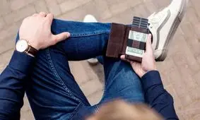 کیف پول هوشمندی که دستور صوتی می‌گیرد