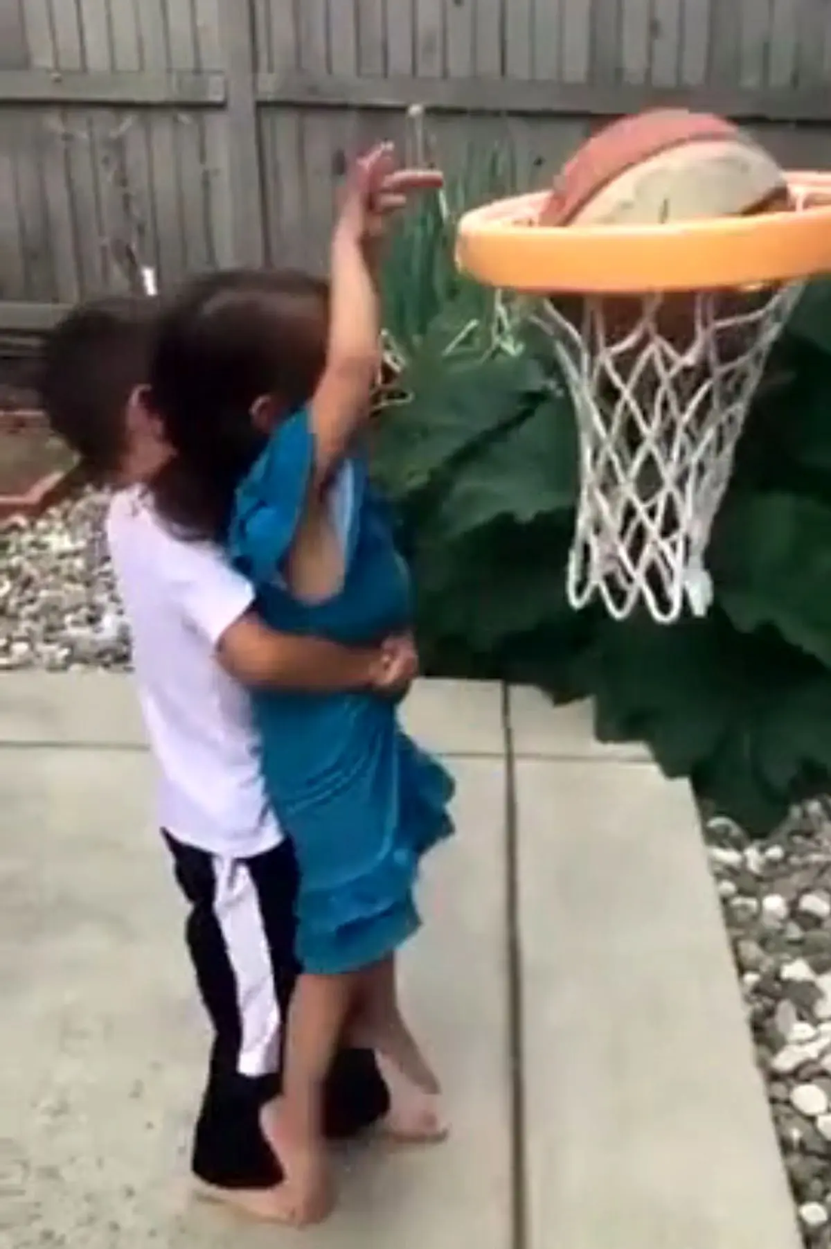 پشتوانه ای به نام برادر