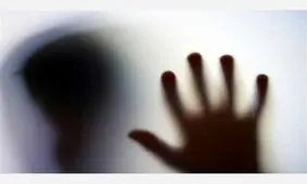 منصور به دختر 10 ساله جلوی چشمان پدر و مادرش رحم نمی کرد!