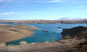 حوضه زاینده‌رود تحمل بارگذاری حتی یک لیتر آب را هم ندارد