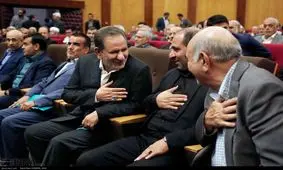 عکس/ خواب شیرین هنگام سخنرانی جهانگیری در همایش