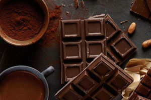 چرا باید کاکائو و شکلات را زیاد بخوریم؟