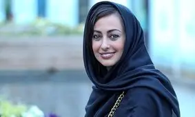 نفیسه روشن: من و سردار آزمون تنهایی بیرون نرفتیم/ ورزشکاران برخی از رشته‌ها برهنه‌تر از فوتبالیست‌ها هستند/ از طریق آشنایان دو بازیکن تیم ملی به ورزشگاه دعوت شدم