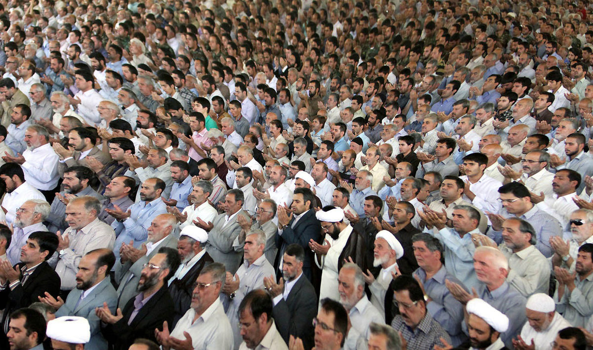 عکس/ حاشیه نماز جمعه امروز تهران و باز هم پلاکارد علیه دولت و FATF