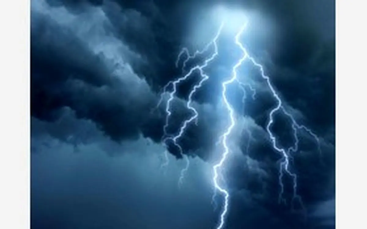 صاعقه جان پدر و پسری را گرفت