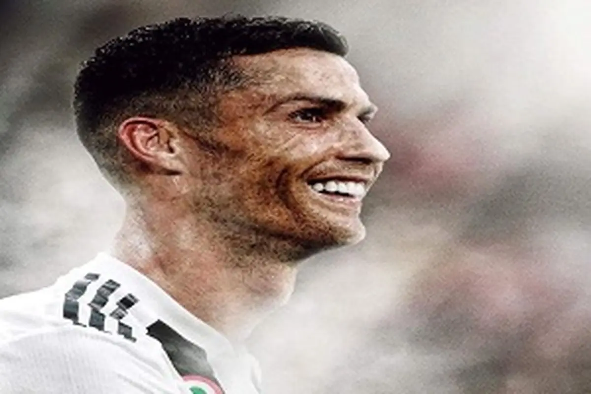 رونالدو بهترین بازیکن تاریخ فوتبال جهان است
