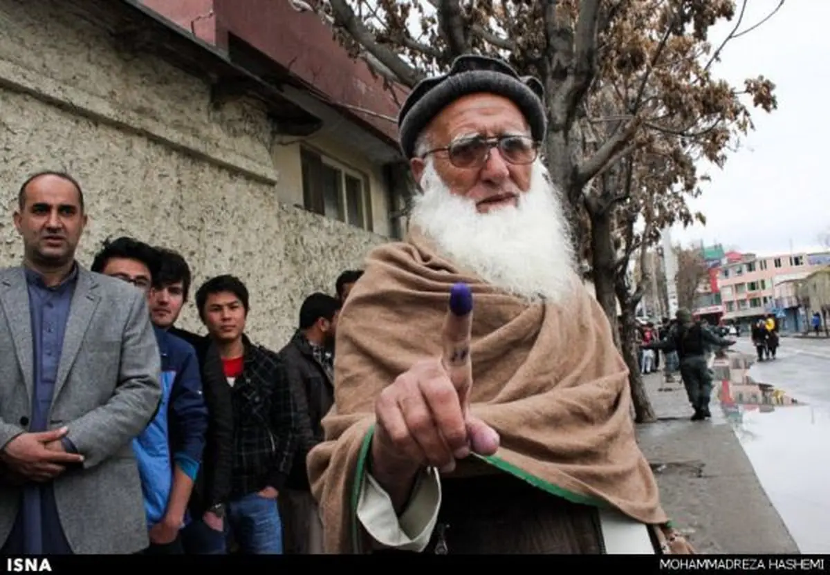 انتخابات پارلمانی افغانستان برگزار شد/ حملات مرگبار طالبان بلای جان رای دهندگان