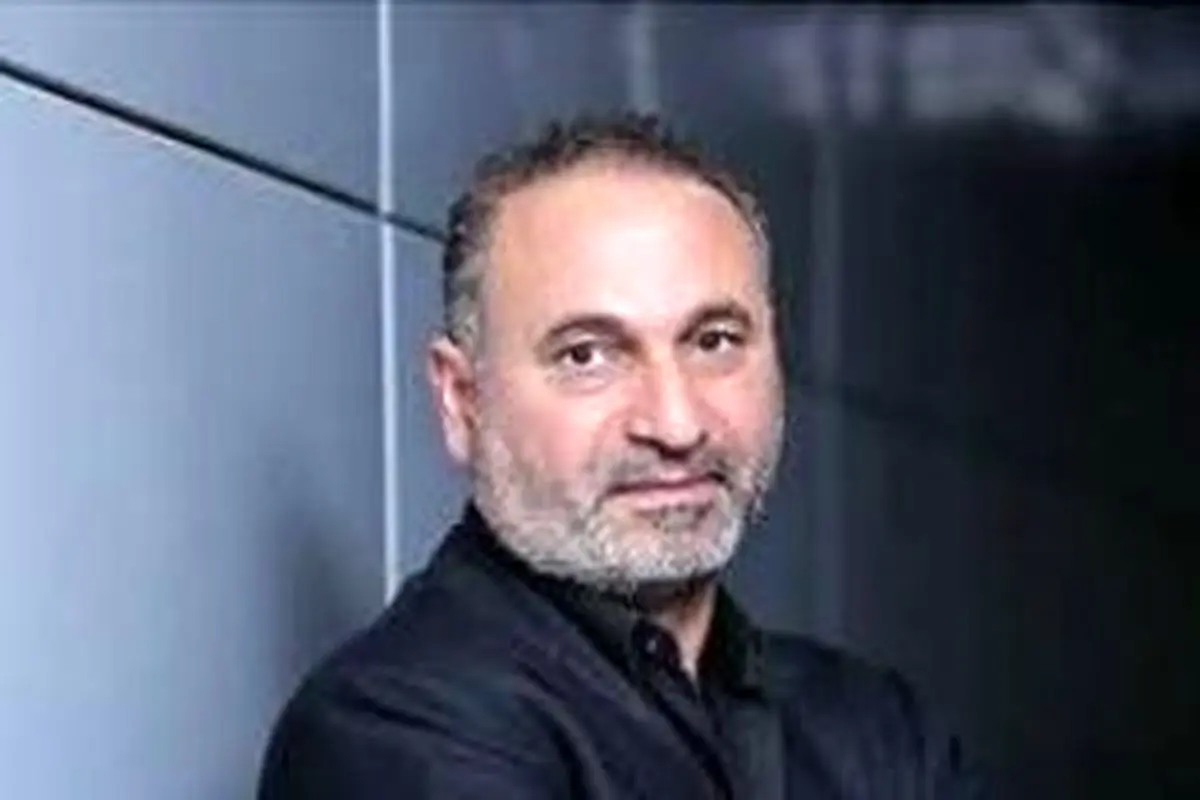 کلاه کمونیستیِ «حمید فرخ نژاد»