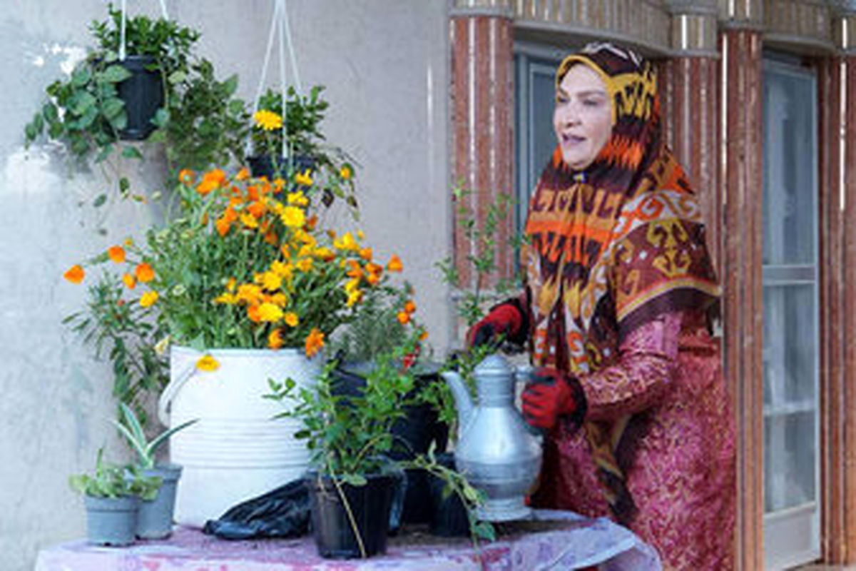 خانم بازیگر از «بازی نقابها» می گوید